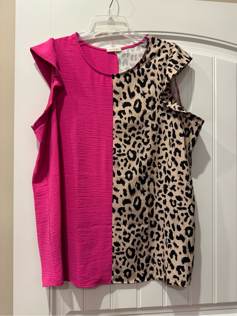 Cotton Bleu hot pink & animal print ruffle cap sleeve blouse size XL